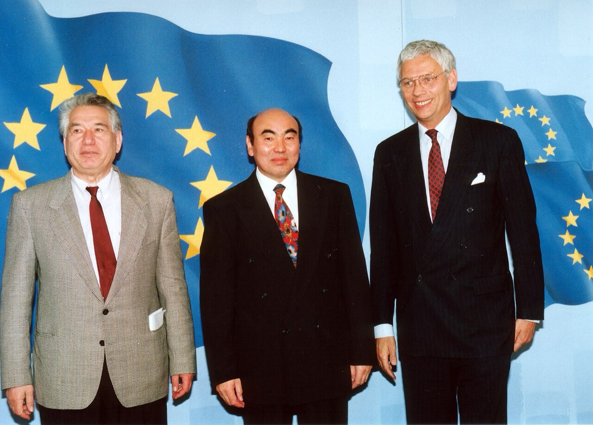 ASKAR AKAEV