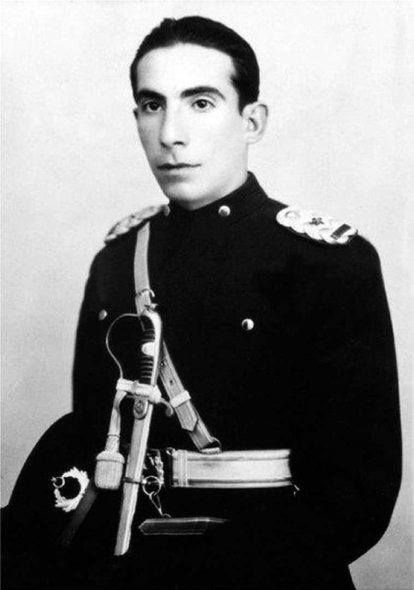 ALPARSLAN TÜRKEŞ